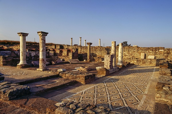 Ancient Macedonia was the home of King Phillip and Alexander4
